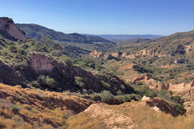 Limestone Canyon – Weekend Hike to Both Sides of the Sinks