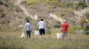 Volunteers at Coastal Cleanup Day at Upper Newport Bay
