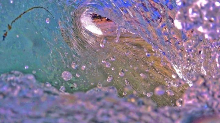 wave