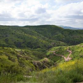 A view of Santiago Oaks and Weir Canyon.