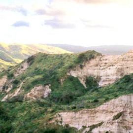 Hike to The Sinks, Limestone Canyon