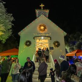 Candlelight Walk at Heritage Hill Historical Park